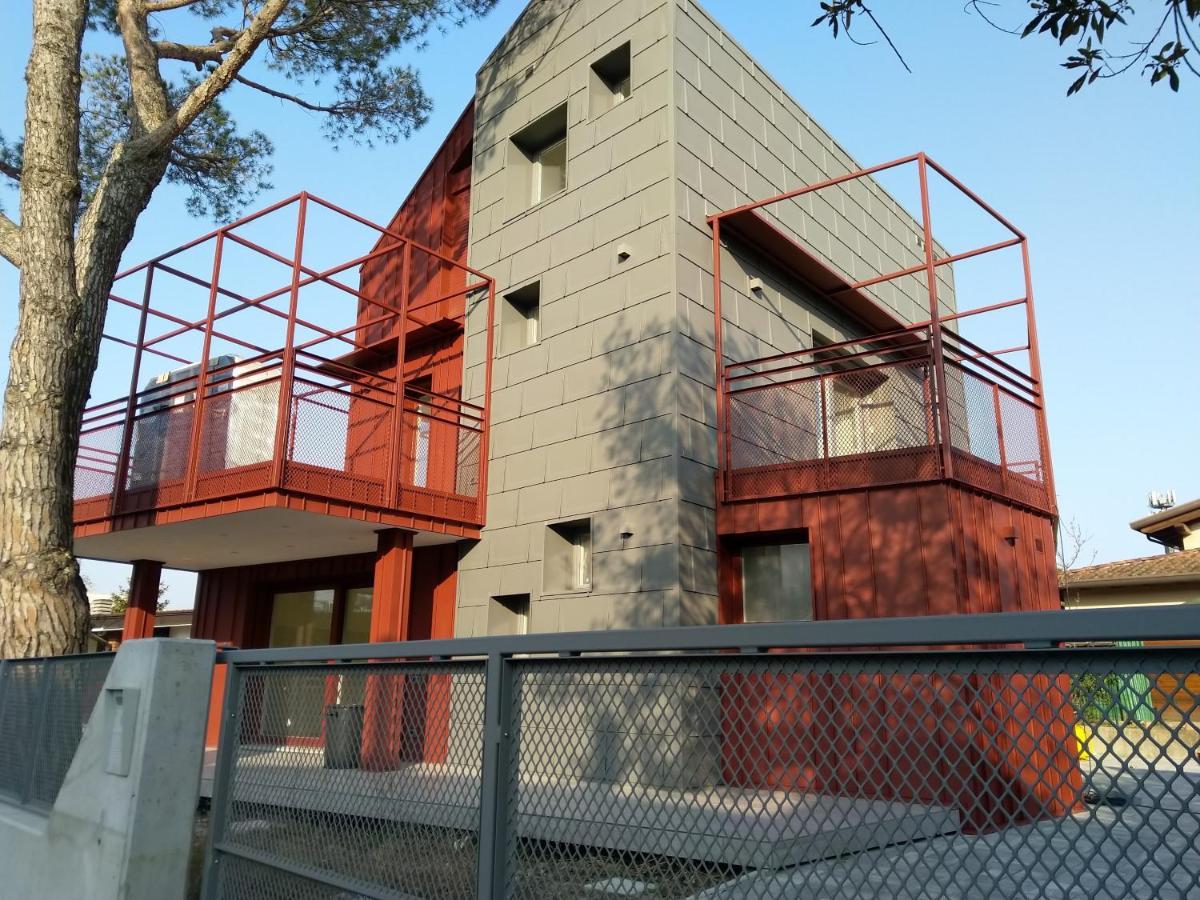 Villa Cisa Con Yacuzzi リニャーノ・サッビアドーロ エクステリア 写真